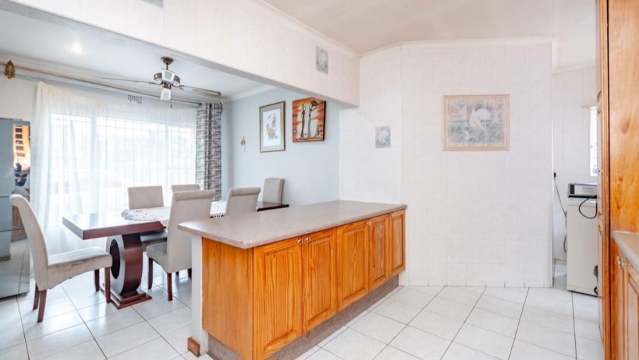 3 Bedroom Property for Sale in Birchleigh North Gauteng
