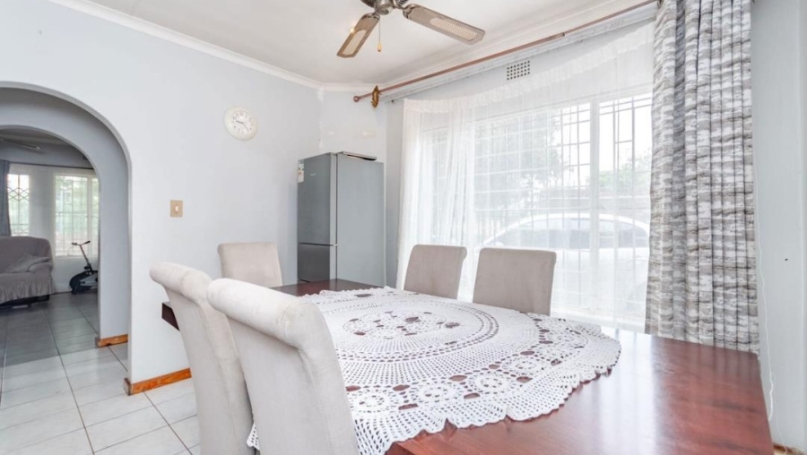 3 Bedroom Property for Sale in Birchleigh North Gauteng