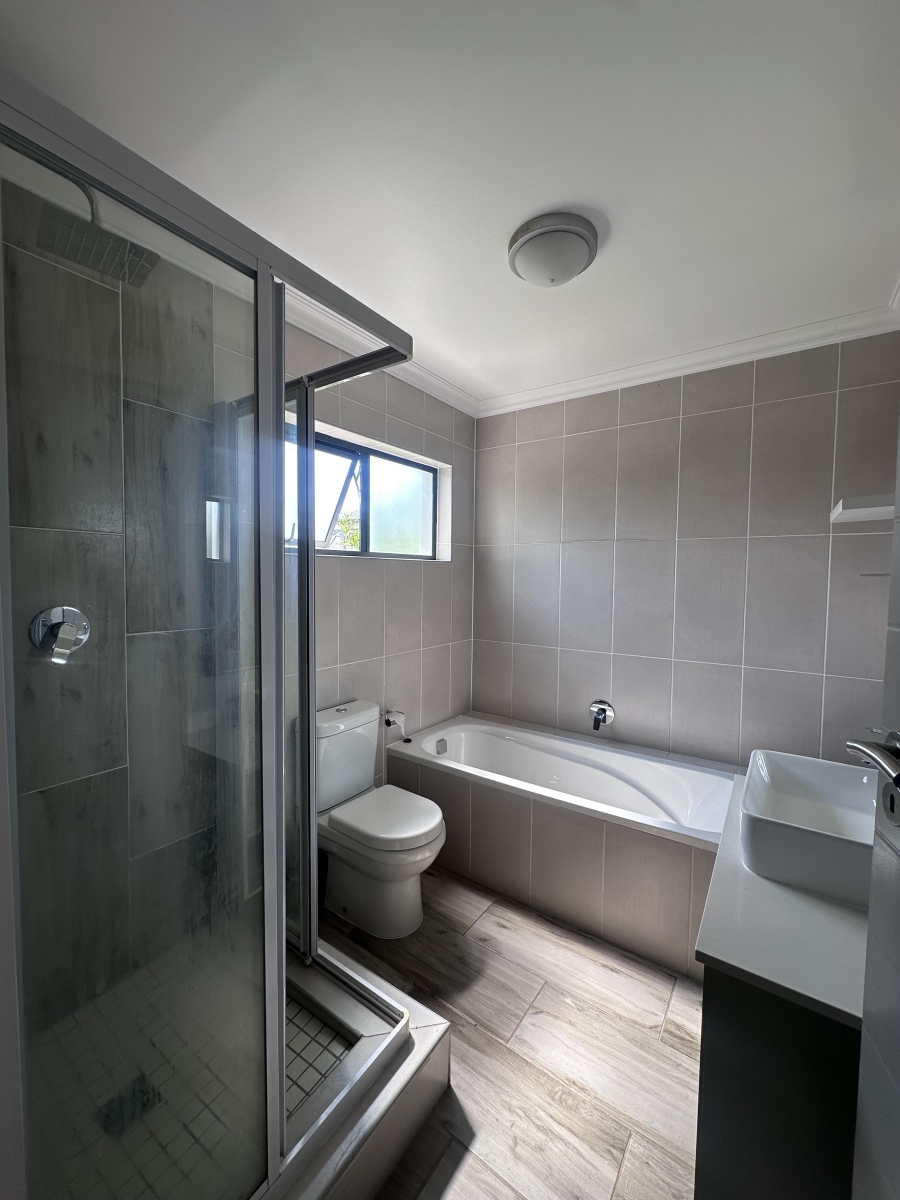 3 Bedroom Property for Sale in Carlswald Estate Gauteng