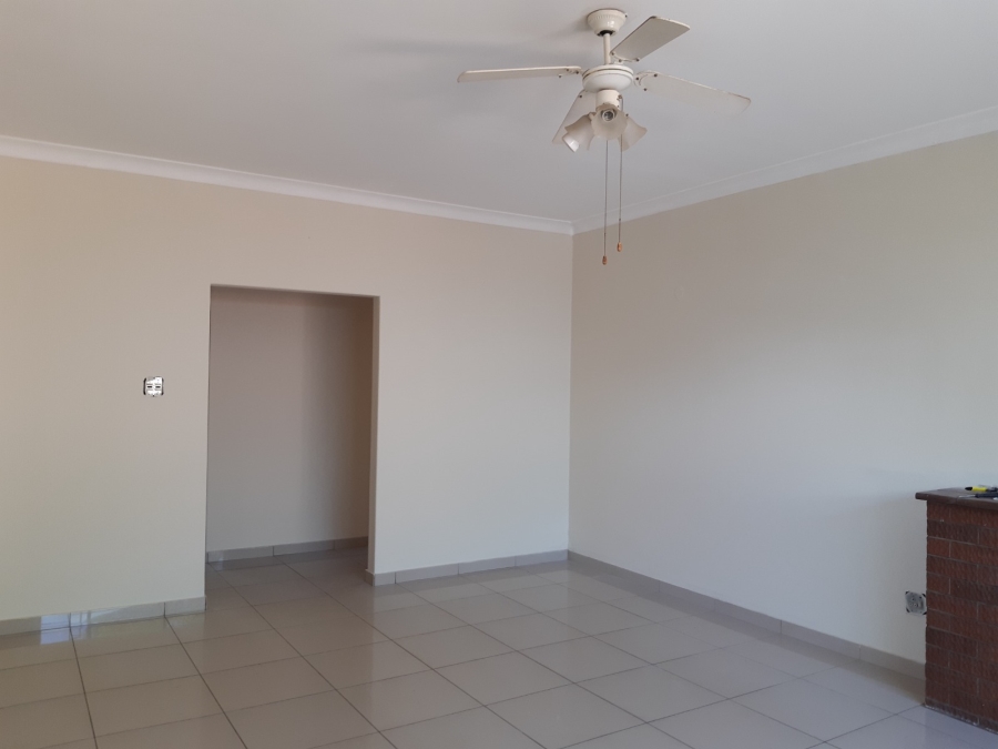 To Let 3 Bedroom Property for Rent in Edendale Gauteng
