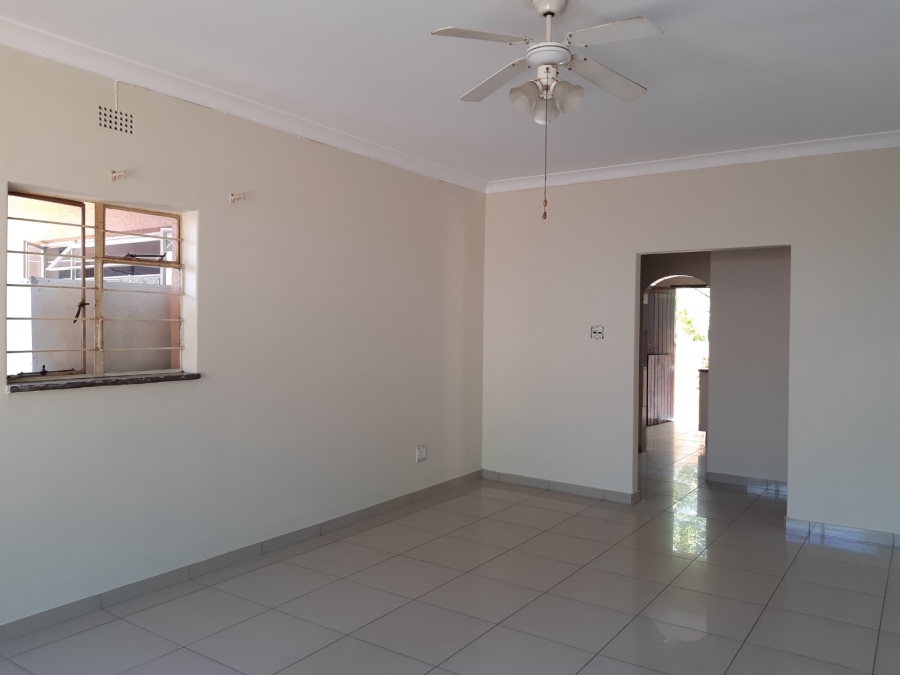 To Let 3 Bedroom Property for Rent in Edendale Gauteng