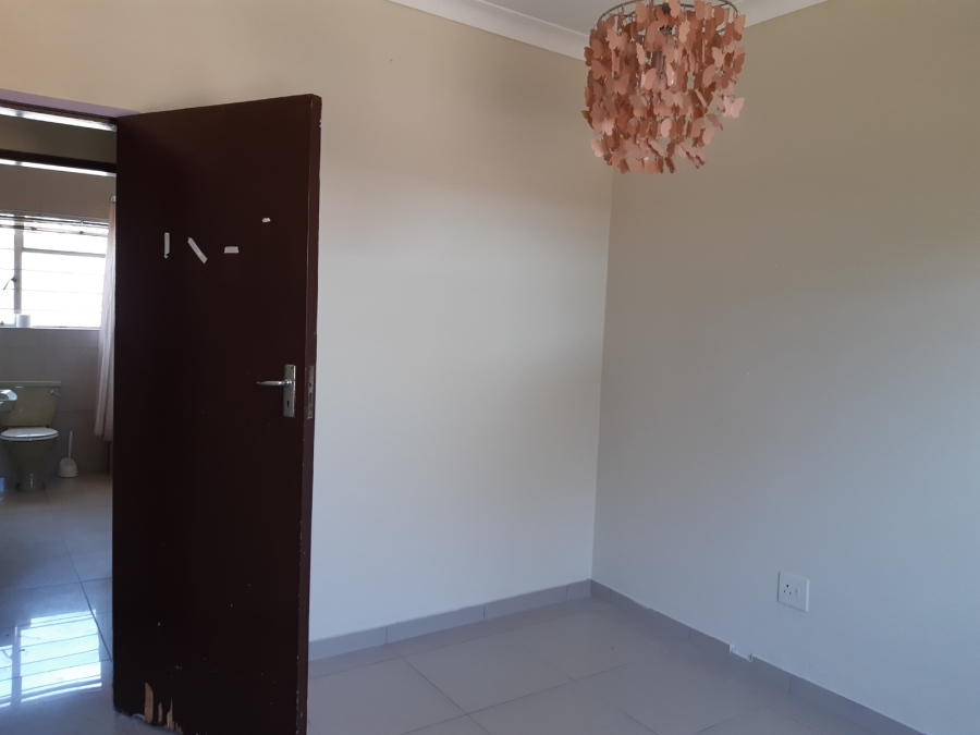 To Let 3 Bedroom Property for Rent in Edendale Gauteng