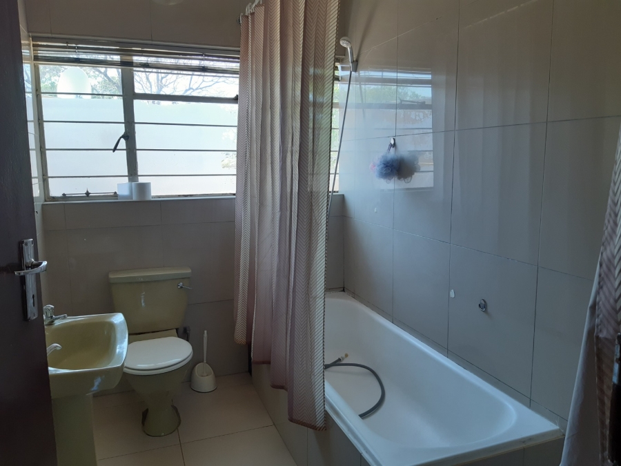 To Let 3 Bedroom Property for Rent in Edendale Gauteng