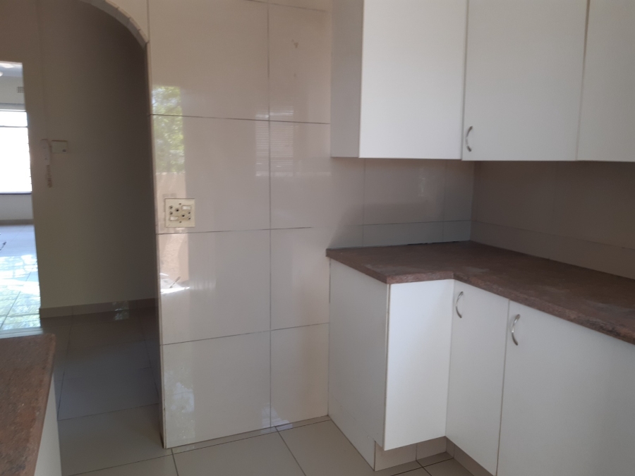 To Let 3 Bedroom Property for Rent in Edendale Gauteng