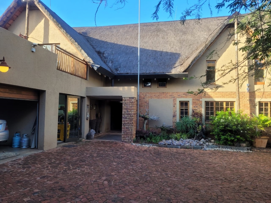 4 Bedroom Property for Sale in Kameelfontein Gauteng