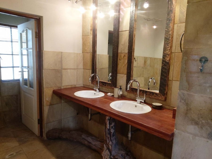 4 Bedroom Property for Sale in Kameelfontein Gauteng