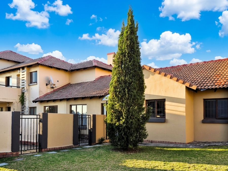 3 Bedroom Property for Sale in Halfway Gardens Gauteng