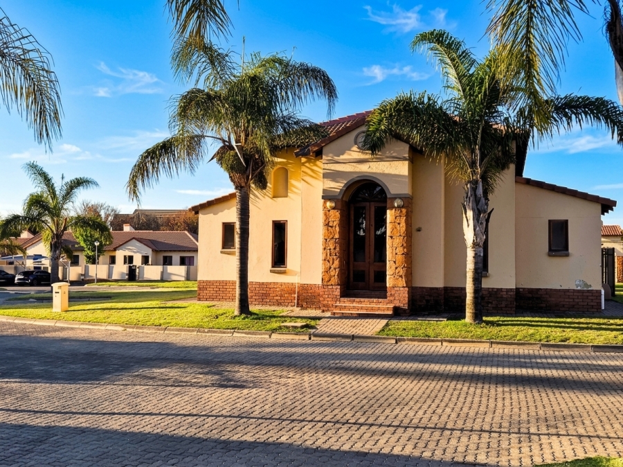 3 Bedroom Property for Sale in Halfway Gardens Gauteng