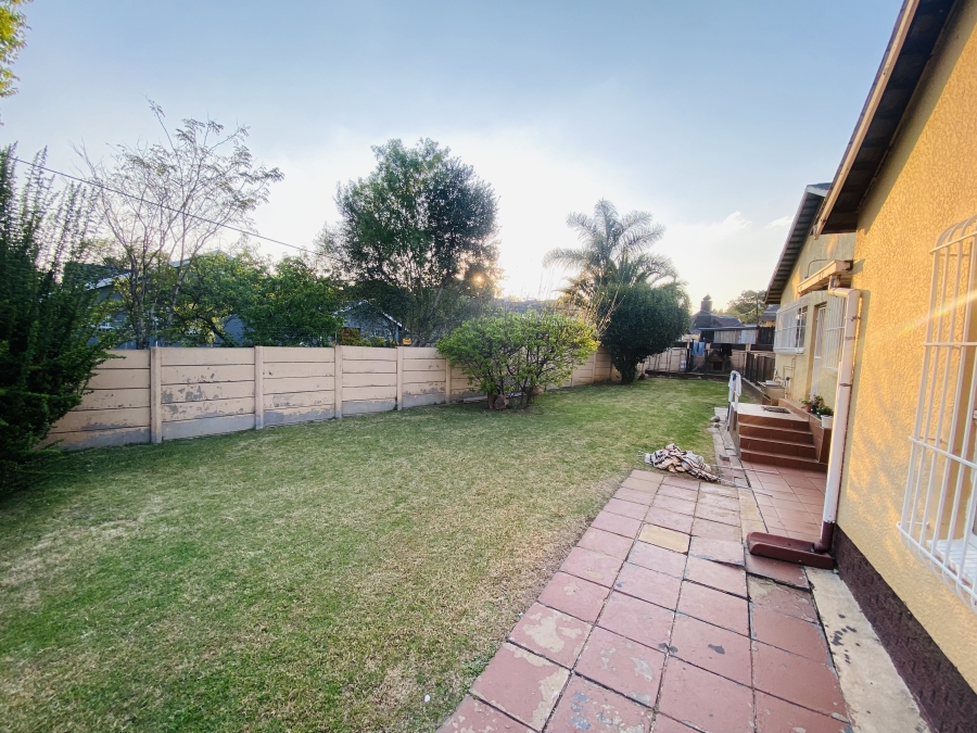 To Let 1 Bedroom Property for Rent in Randhart Gauteng