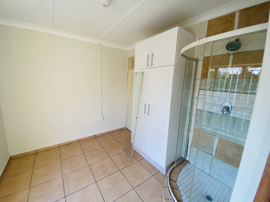 To Let 1 Bedroom Property for Rent in Randhart Gauteng