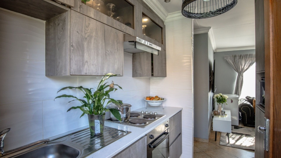 To Let 3 Bedroom Property for Rent in The Orchards Gauteng