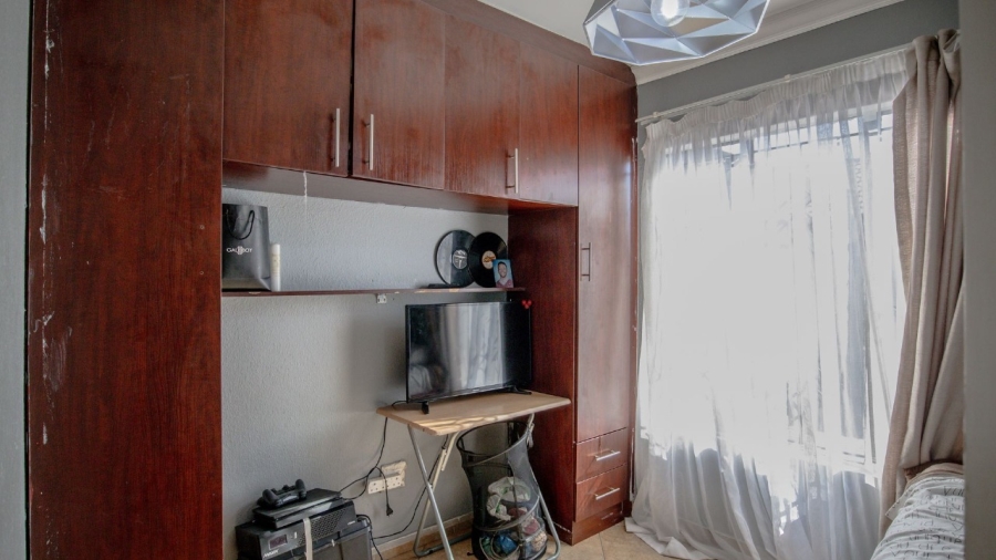 To Let 3 Bedroom Property for Rent in The Orchards Gauteng