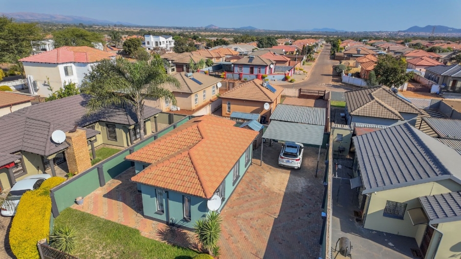To Let 3 Bedroom Property for Rent in The Orchards Gauteng