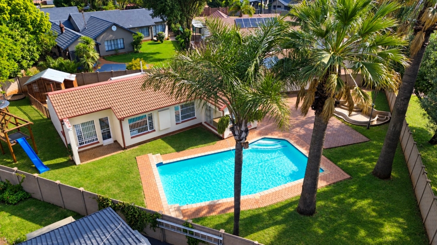 3 Bedroom Property for Sale in Pierre Van Ryneveld Gauteng