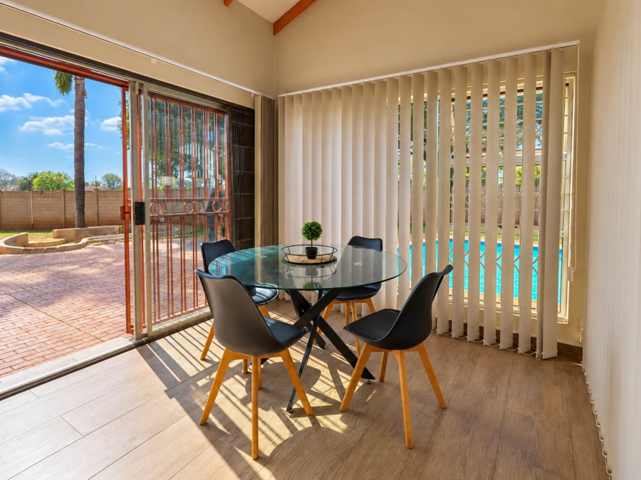3 Bedroom Property for Sale in Pierre Van Ryneveld Gauteng