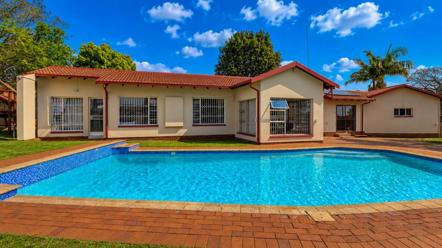 3 Bedroom Property for Sale in Pierre Van Ryneveld Gauteng