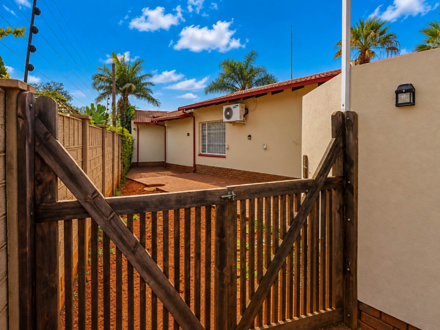 3 Bedroom Property for Sale in Pierre Van Ryneveld Gauteng