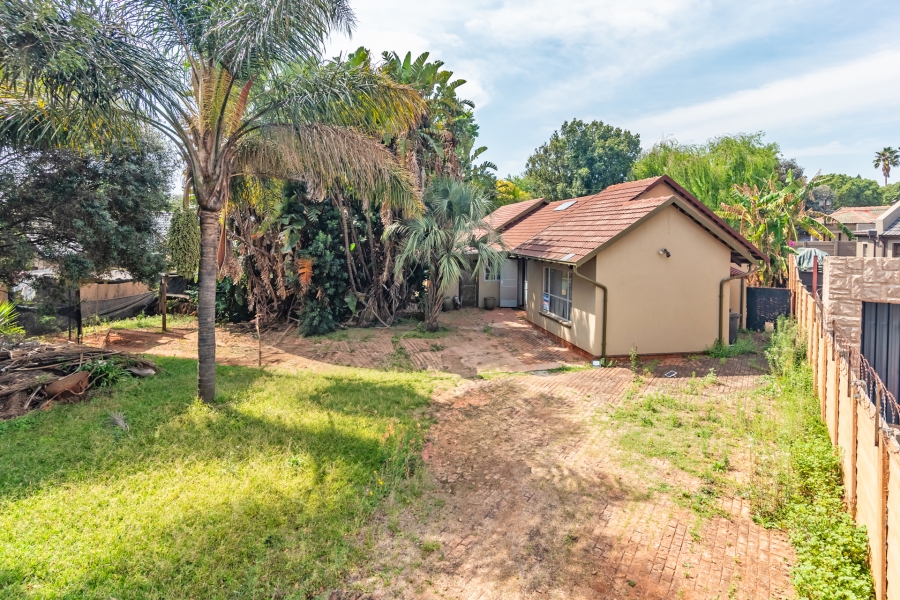 3 Bedroom Property for Sale in Weltevreden Park Gauteng