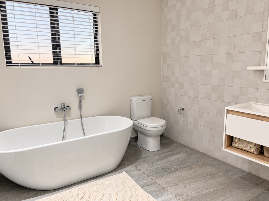 3 Bedroom Property for Sale in Carlswald Gauteng