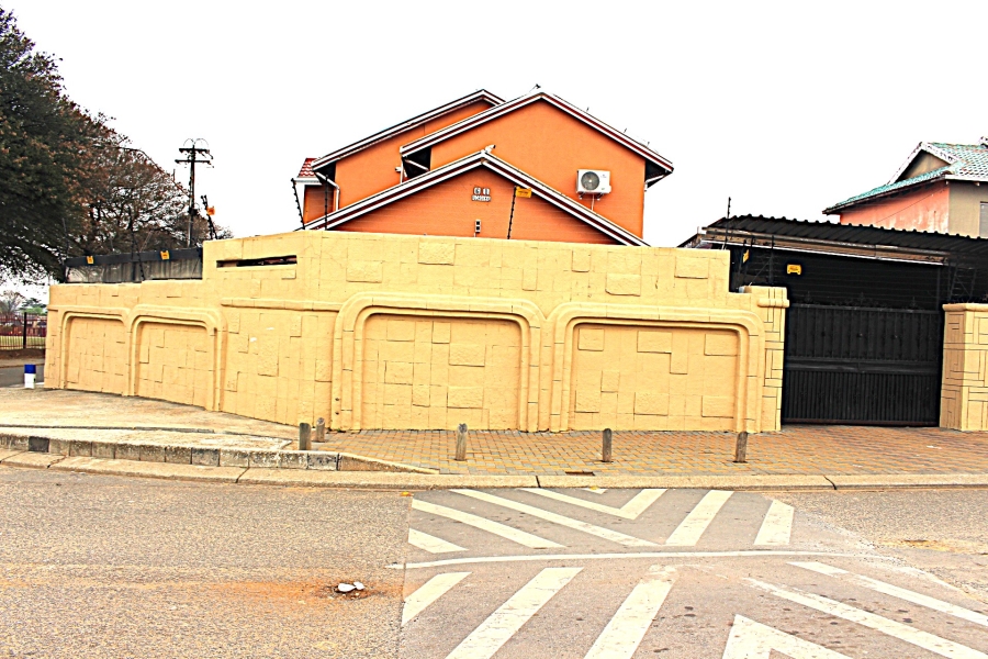 3 Bedroom Property for Sale in Eldorado Park Gauteng