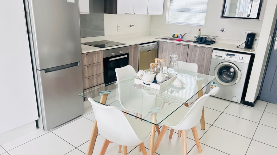 To Let 2 Bedroom Property for Rent in Fourways Gauteng