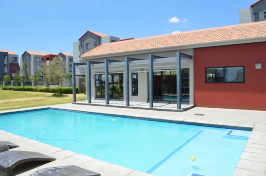 To Let 2 Bedroom Property for Rent in Fourways Gauteng