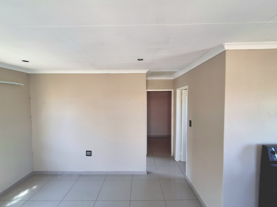 2 Bedroom Property for Sale in Vanderbijlpark CE 7 Gauteng
