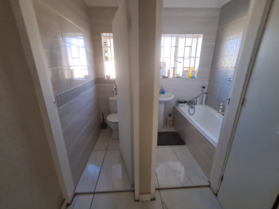 To Let 3 Bedroom Property for Rent in Vanderbijlpark CE 2 Gauteng