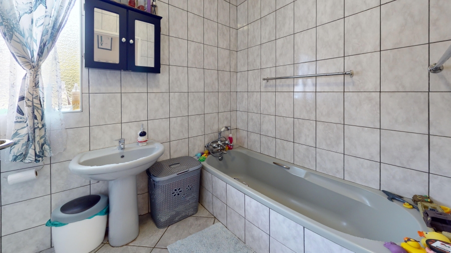 3 Bedroom Property for Sale in Marlands Gauteng
