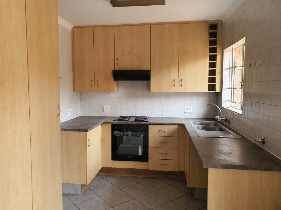 2 Bedroom Property for Sale in Equestria Gauteng
