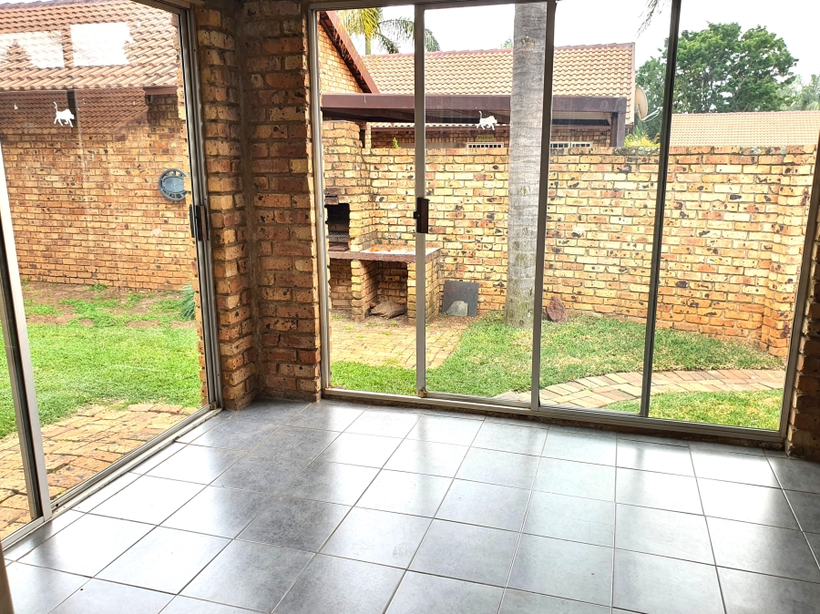 2 Bedroom Property for Sale in Equestria Gauteng