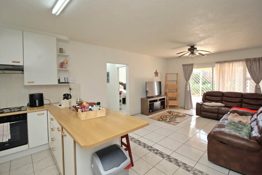 2 Bedroom Property for Sale in Wannenburghoogte Gauteng