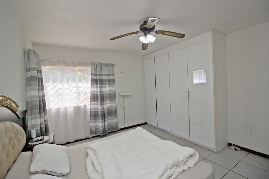 2 Bedroom Property for Sale in Wannenburghoogte Gauteng