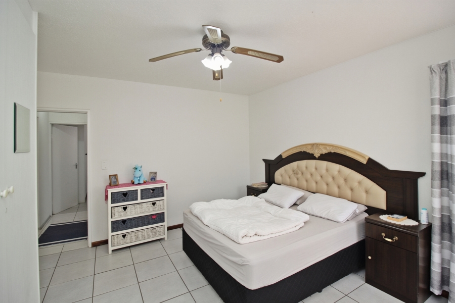 2 Bedroom Property for Sale in Wannenburghoogte Gauteng