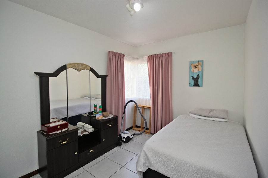 2 Bedroom Property for Sale in Wannenburghoogte Gauteng