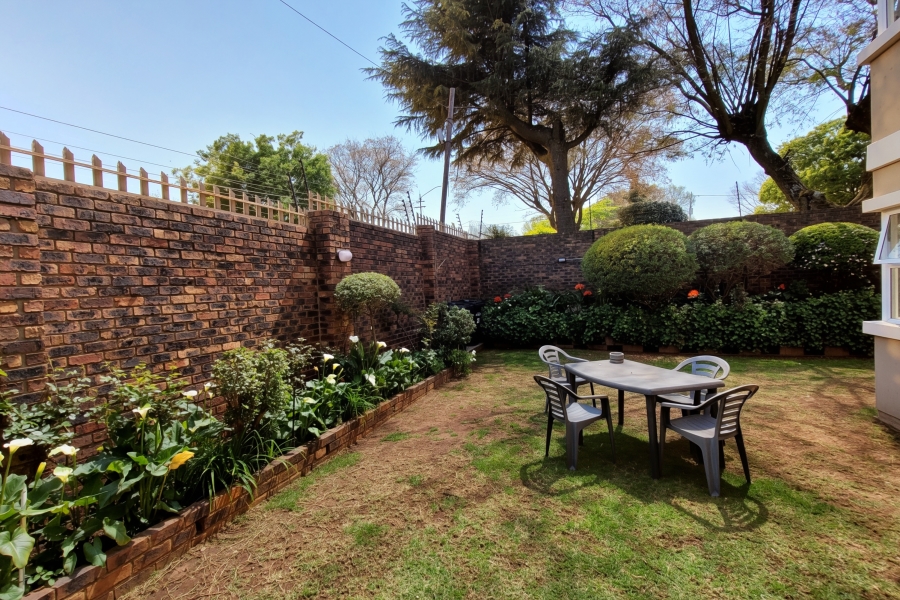 2 Bedroom Property for Sale in Wannenburghoogte Gauteng
