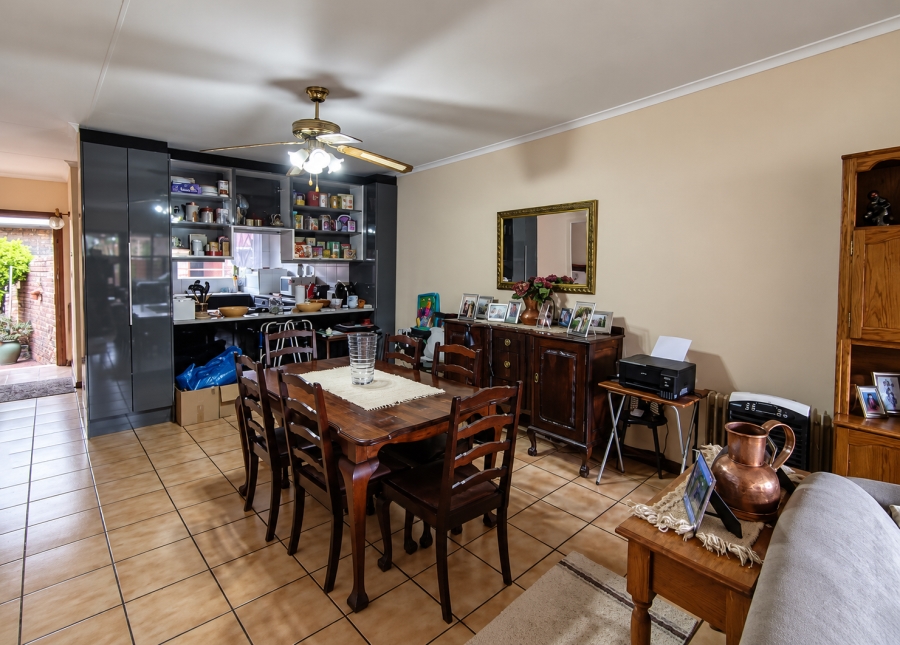 2 Bedroom Property for Sale in Three Rivers Gauteng