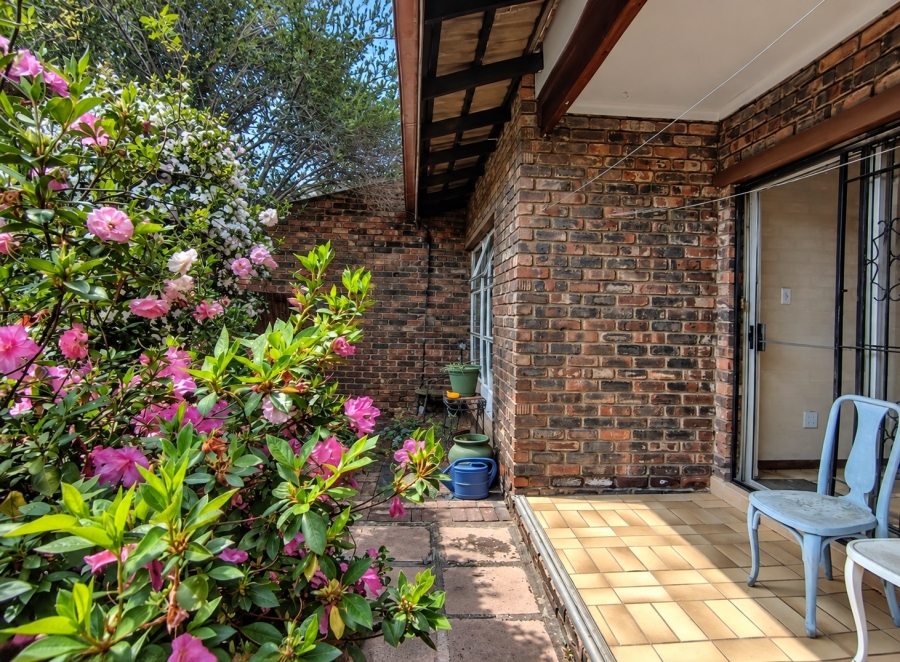 2 Bedroom Property for Sale in Three Rivers Gauteng