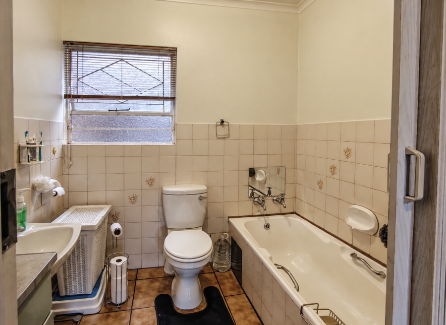 2 Bedroom Property for Sale in Three Rivers Gauteng