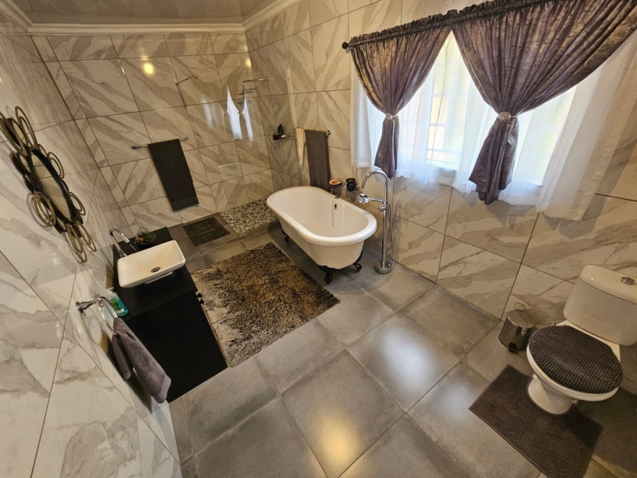 3 Bedroom Property for Sale in Kameeldrift West Gauteng
