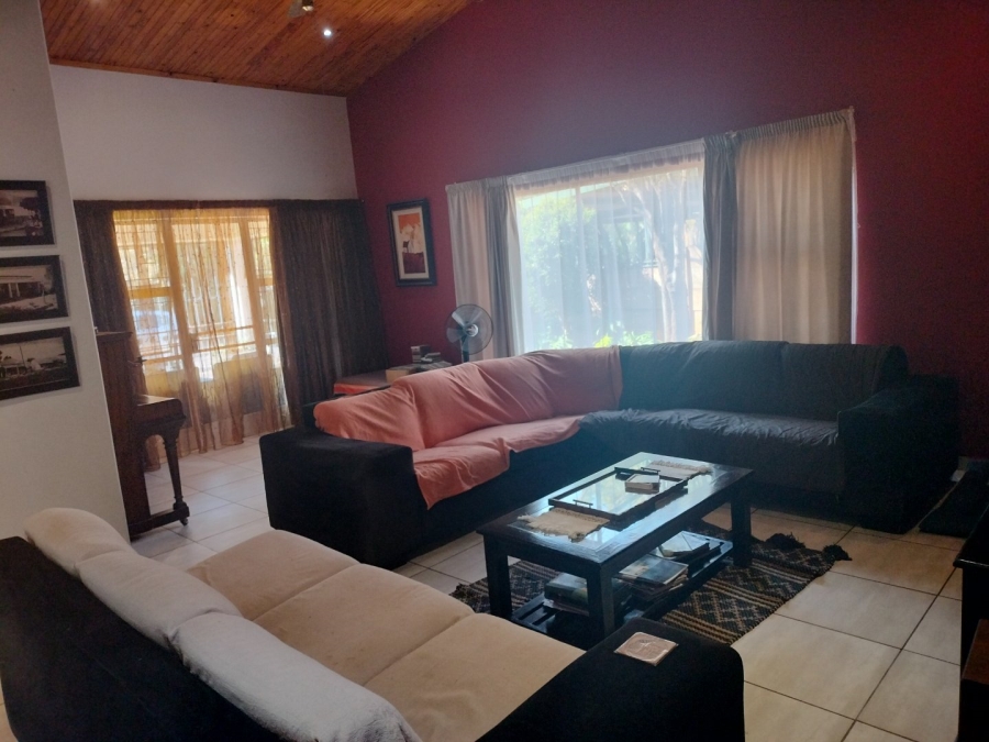 4 Bedroom Property for Sale in Sinoville Gauteng