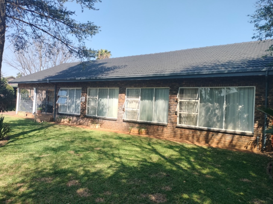 4 Bedroom Property for Sale in Sinoville Gauteng