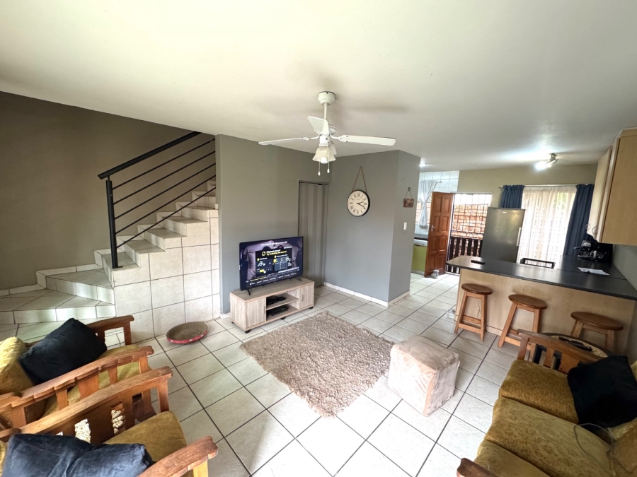 2 Bedroom Property for Sale in Annlin Gauteng