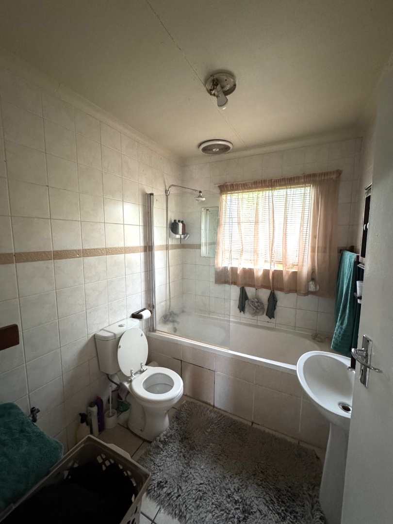2 Bedroom Property for Sale in Annlin Gauteng