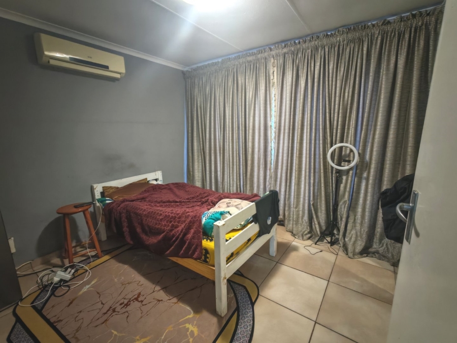 2 Bedroom Property for Sale in Doornpoort Gauteng