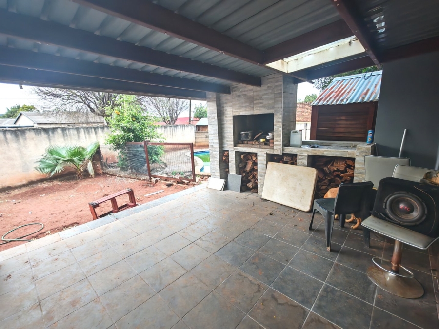 2 Bedroom Property for Sale in Doornpoort Gauteng