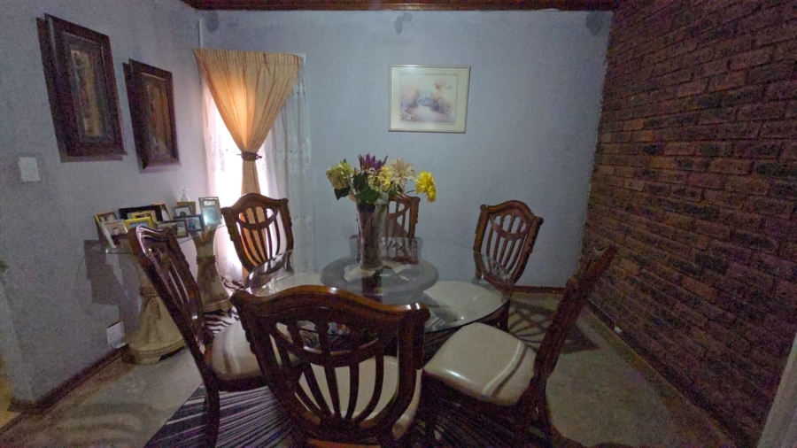 4 Bedroom Property for Sale in The Orchards Gauteng