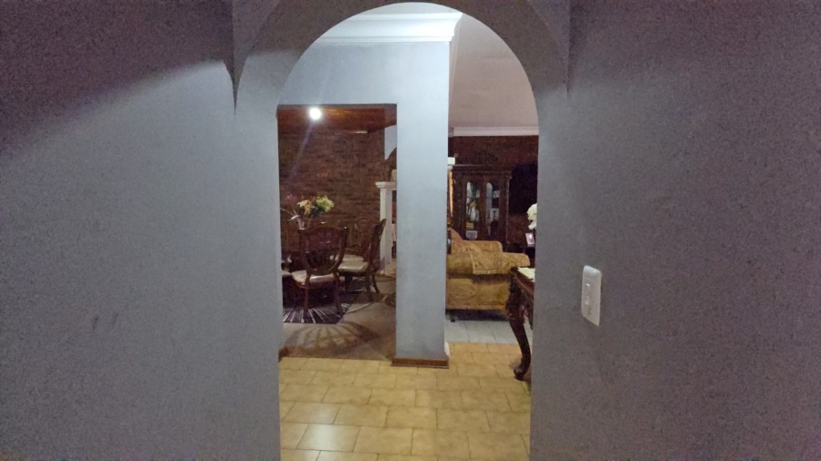 4 Bedroom Property for Sale in The Orchards Gauteng