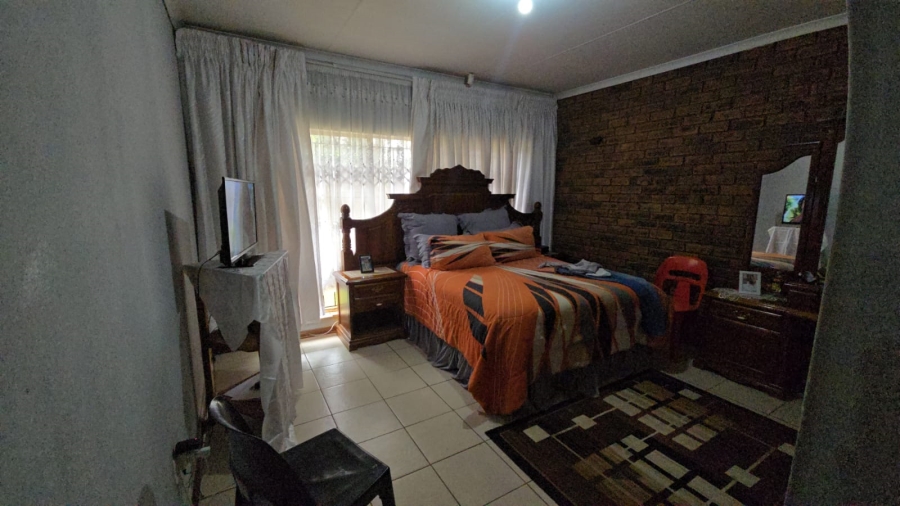 4 Bedroom Property for Sale in The Orchards Gauteng