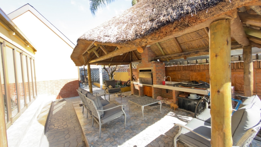 4 Bedroom Property for Sale in Ninapark Gauteng